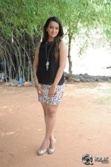 Ester Noronha at Jalsa Rayudu Movie Opening